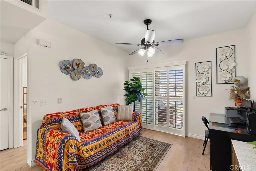 17888 Alburtis Unit A202, Artesia, CA 90701