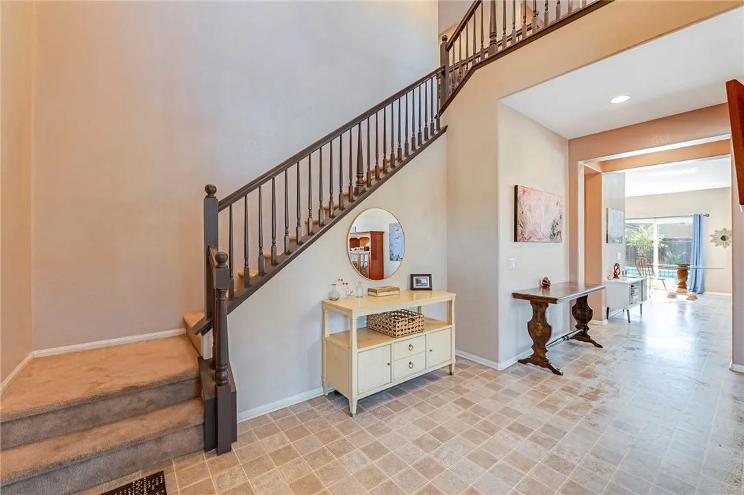 976 Virginia Lee Court, San Jacinto, CA 92583 - Photo 4 of 32, San Jacinto, CA