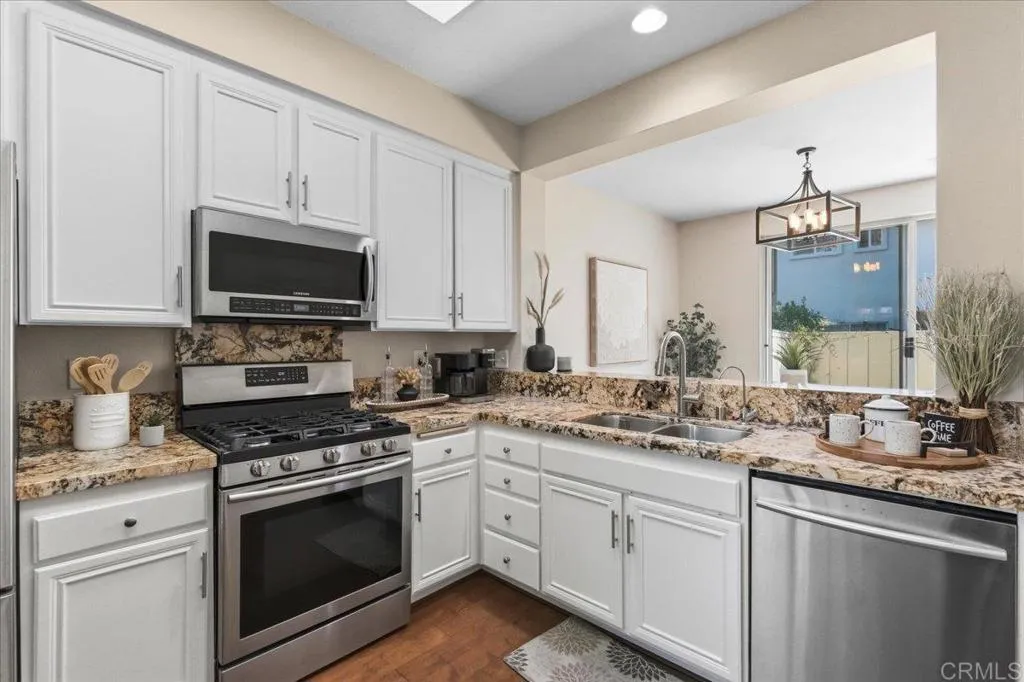 https://cdn.realtyfeed.com/cdn/127/306645195/994f8ef418a5c188a0a988a7f8af98f9.webp