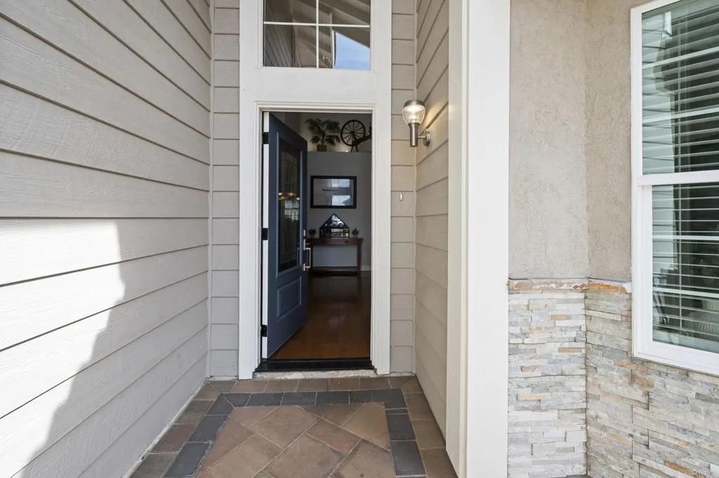https://cdn.realtyfeed.com/cdn/127/306645243/23535e9e54ca0998fa4294ebdc5a373f.webp