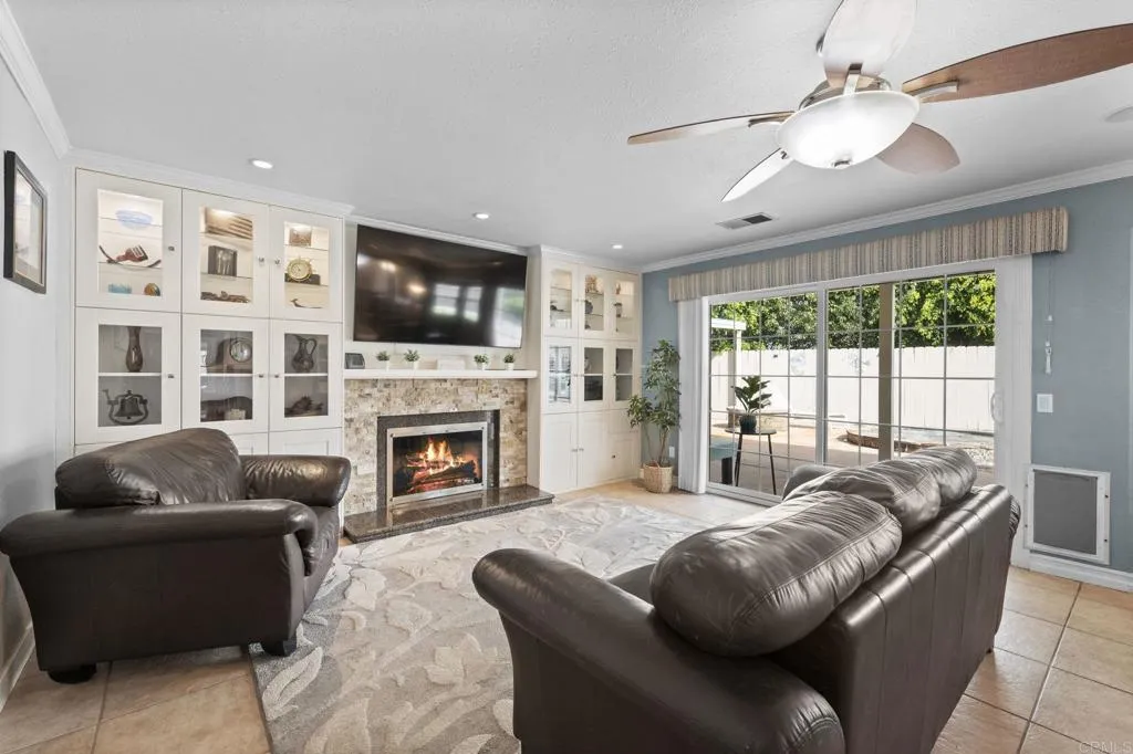 https://cdn.realtyfeed.com/cdn/127/306645243/ca76ea5c7372f17952422bf4b12024cf.webp