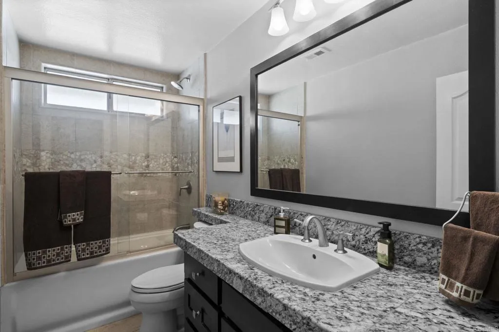 https://cdn.realtyfeed.com/cdn/127/306645243/f570cc2a9c882caff997374d0e43ca17.webp