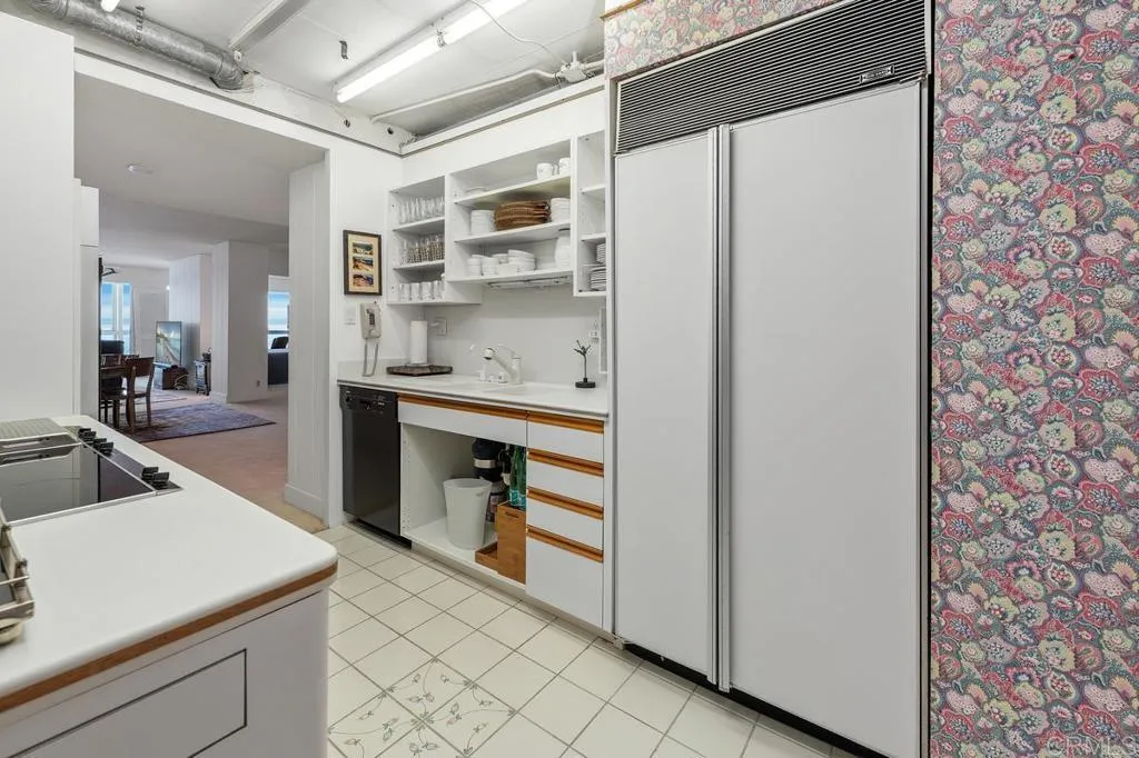 https://cdn.realtyfeed.com/cdn/127/306645251/51aaf5ac50546dbc1d87ada51b0cd254.webp