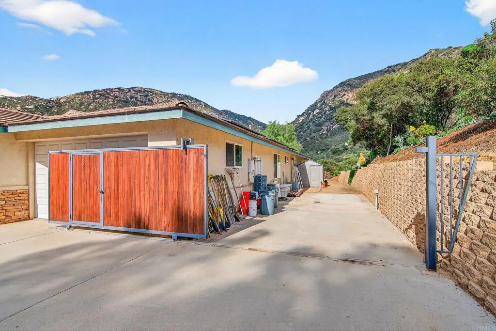 https://cdn.realtyfeed.com/cdn/127/306645279/62177a11c11dd791ba199905ea8352dc.webp