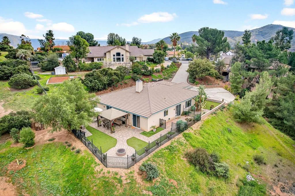 https://cdn.realtyfeed.com/cdn/127/306645279/6500951493658c327479fdd2e2e90cb9.webp