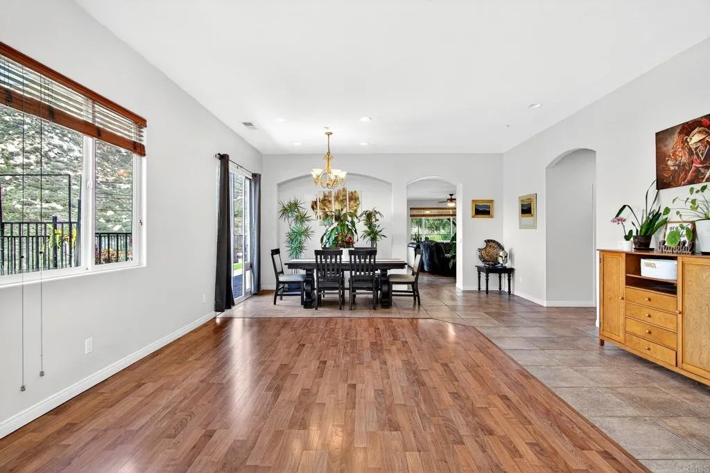 https://cdn.realtyfeed.com/cdn/127/306645279/783087d16a58a3f34ade6b7917d42d55.webp