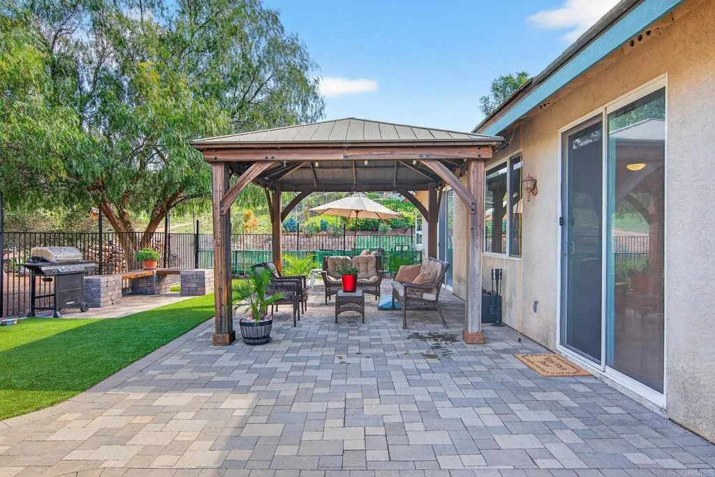 https://cdn.realtyfeed.com/cdn/127/306645279/7f14f2c9e21c4489adf2d4bcf78471df.webp