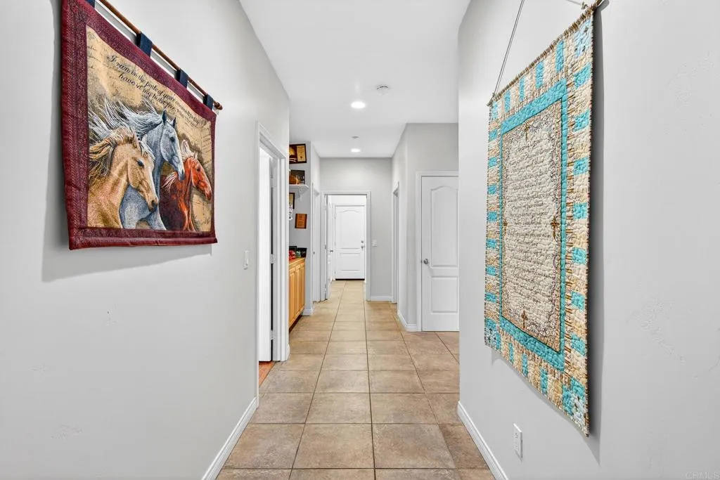 https://cdn.realtyfeed.com/cdn/127/306645279/8289901c2485732af5503906027d10dc.webp