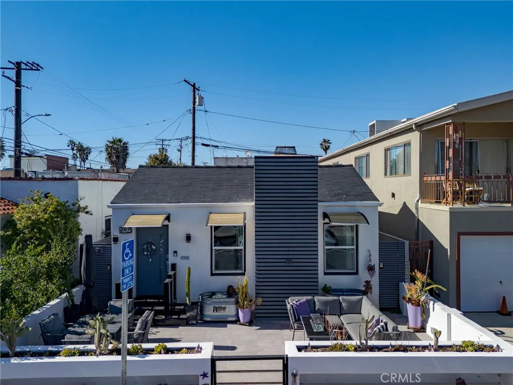 207 Santa Ana, Long Beach, CA 90803 - Photo 2 of 15, Long Beach, CA