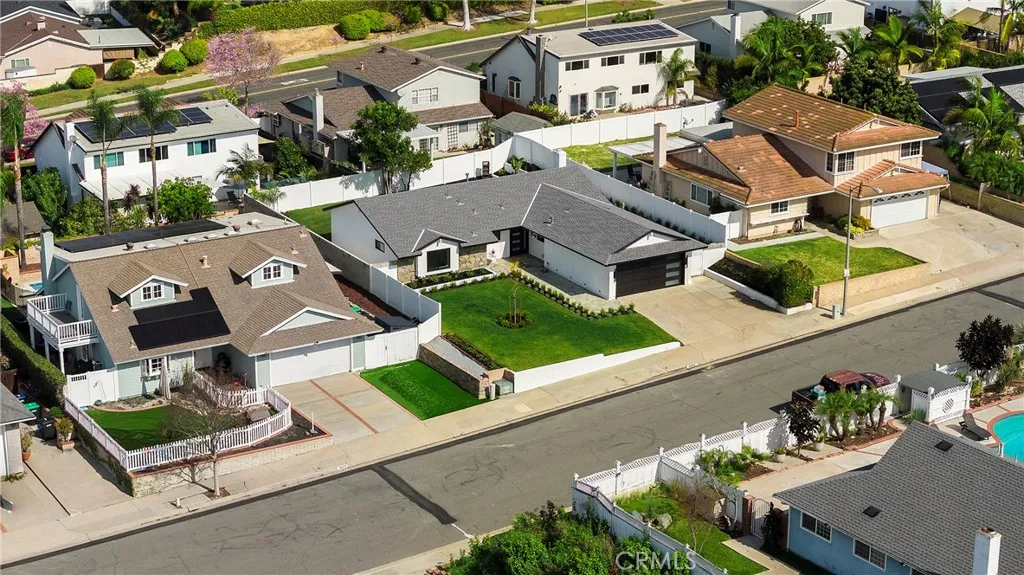 25078 Champlain Road, Laguna Hills, CA 92653 - Photo 3 of 36, Laguna Hills, CA