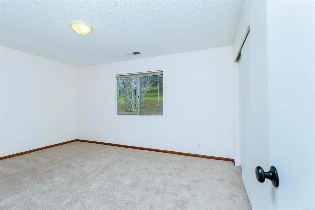 https://cdn.realtyfeed.com/cdn/127/306645296/22eef64ac1c0bd110d3b73811f4680ad.webp