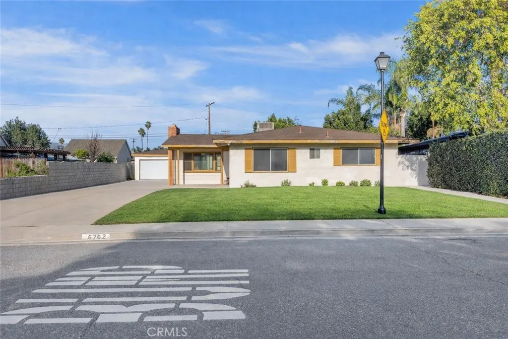 Riverside, CA 92506