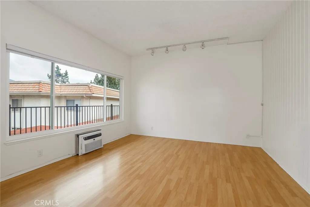 4525 Ramona Avenue Unit 12, La Verne, CA 91750 - Photo 5 of 22, La Verne, CA