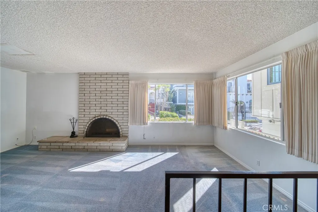 229 7th Street, Manhattan Beach, CA 90266 - Photo 4 of 35, Manhattan Beach, CA