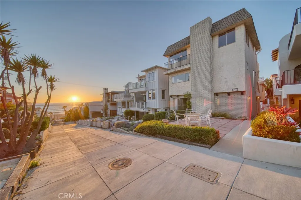 229 7th Street, Manhattan Beach, CA 90266 - Photo 2 of 35, Manhattan Beach, CA