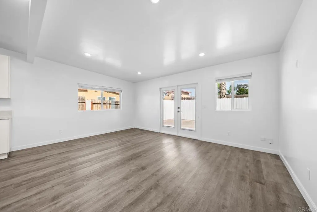 https://cdn.realtyfeed.com/cdn/127/306645390/ac886570163df97266d25506e25161ce.webp