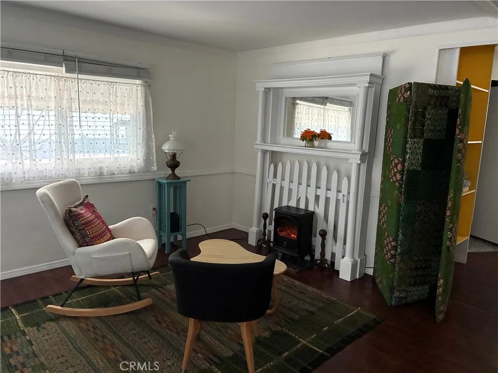 https://cdn.realtyfeed.com/cdn/127/306645498/f6bbaf6cb1b9a58b7836561b77a58dca.webp