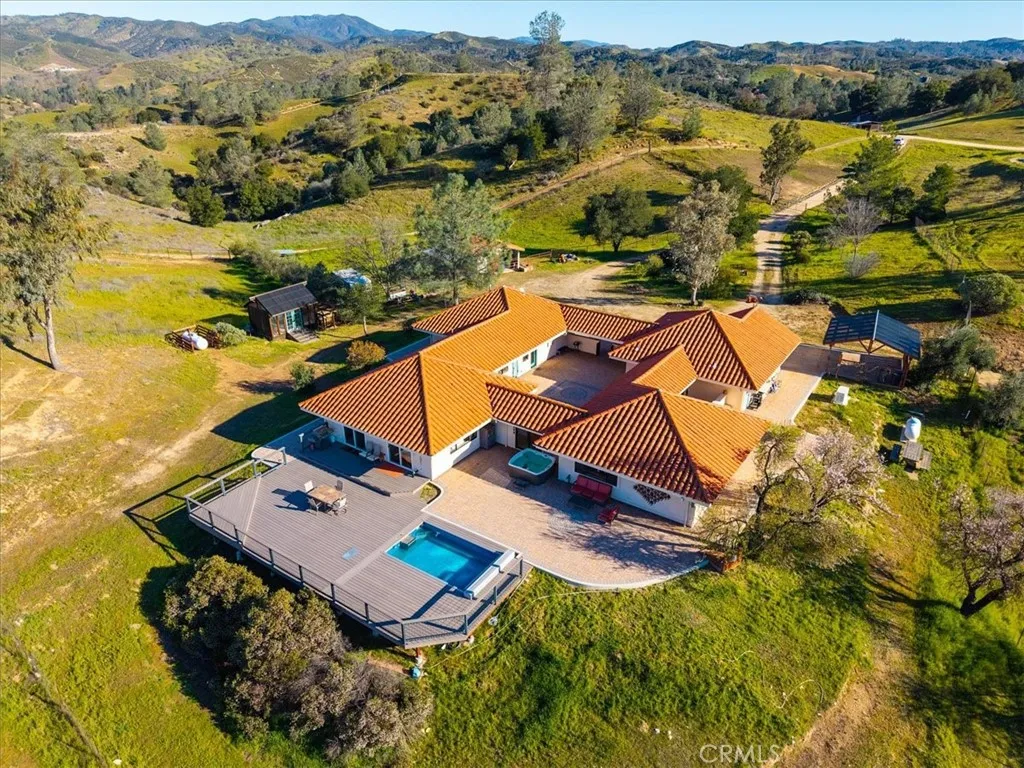 9750 Random Canyon Way, Creston, CA 93432 - Main photo, Creston, CA