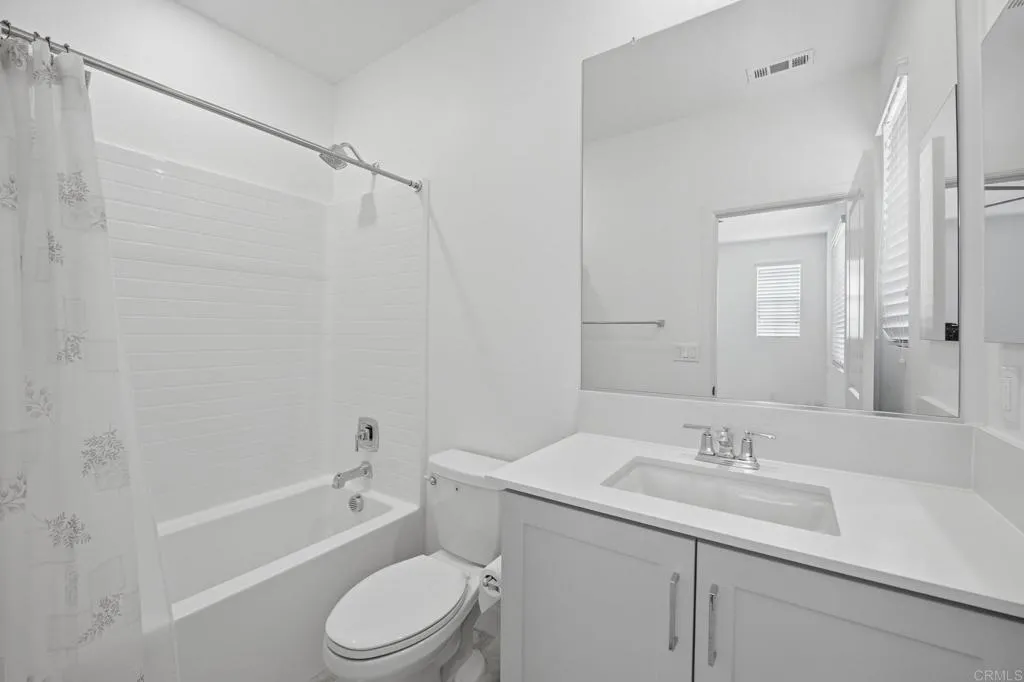 https://cdn.realtyfeed.com/cdn/127/306645508/58c12d73b564e0d6187b471861173aa8.webp