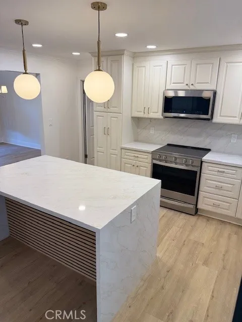 https://cdn.realtyfeed.com/cdn/127/306645542/aab782da972292091669d141dd085da6.webp