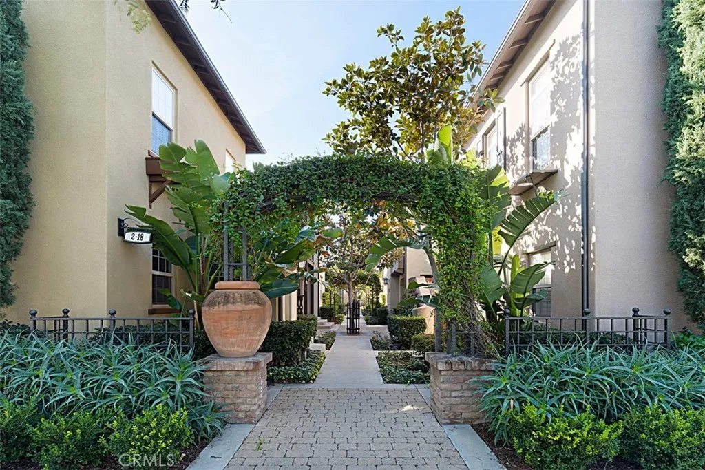 5875 Towne Avenue, Los Angeles, CA, 90003