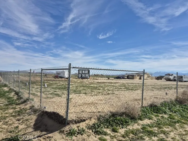 Lancaster, CA 93535