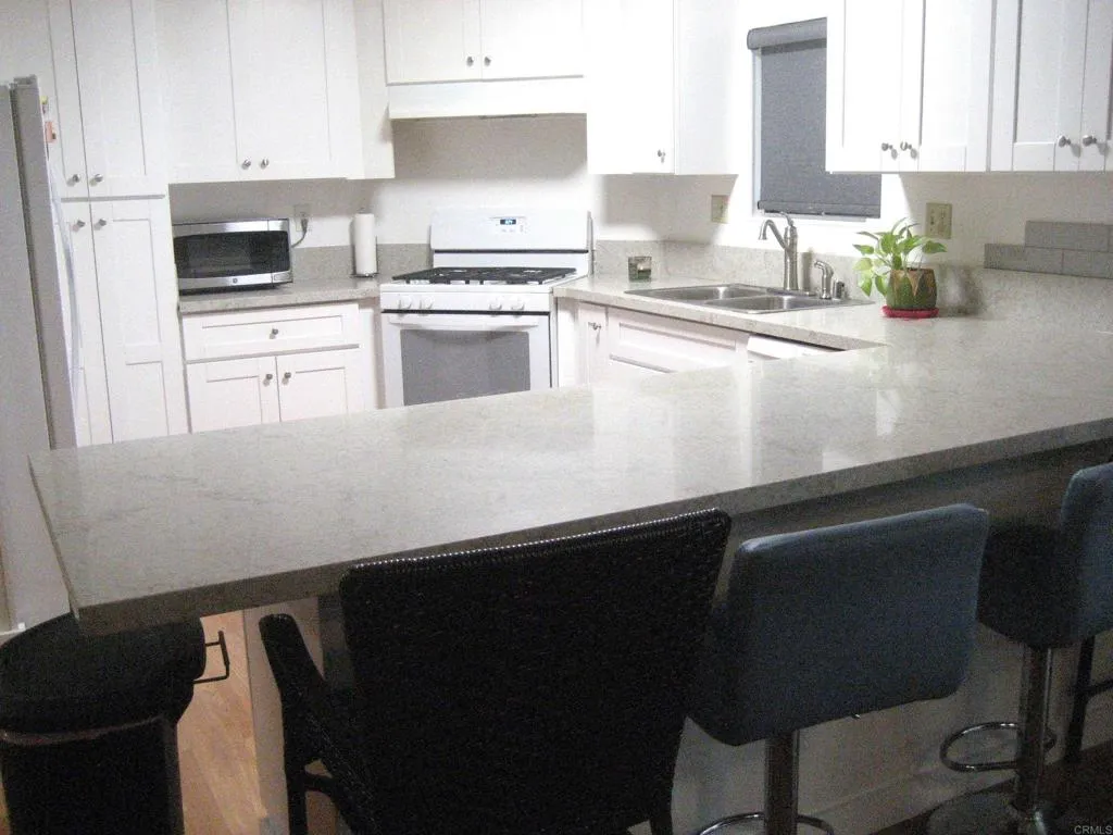 https://cdn.realtyfeed.com/cdn/127/306645646/870f3c2627db60691b806bbe21917ecd.webp