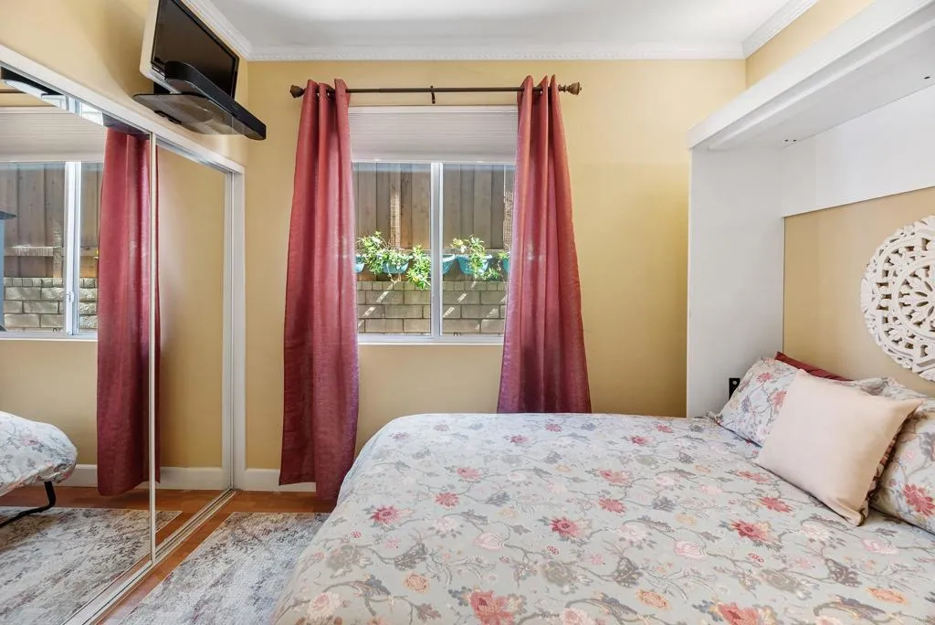 https://cdn.realtyfeed.com/cdn/127/306645687/56c327e1f80e570b3df84fb1d4f197a6.webp