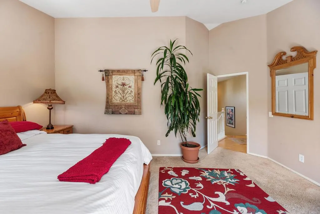 https://cdn.realtyfeed.com/cdn/127/306645687/ecdadbac94caa5815b5c52a94a903408.webp