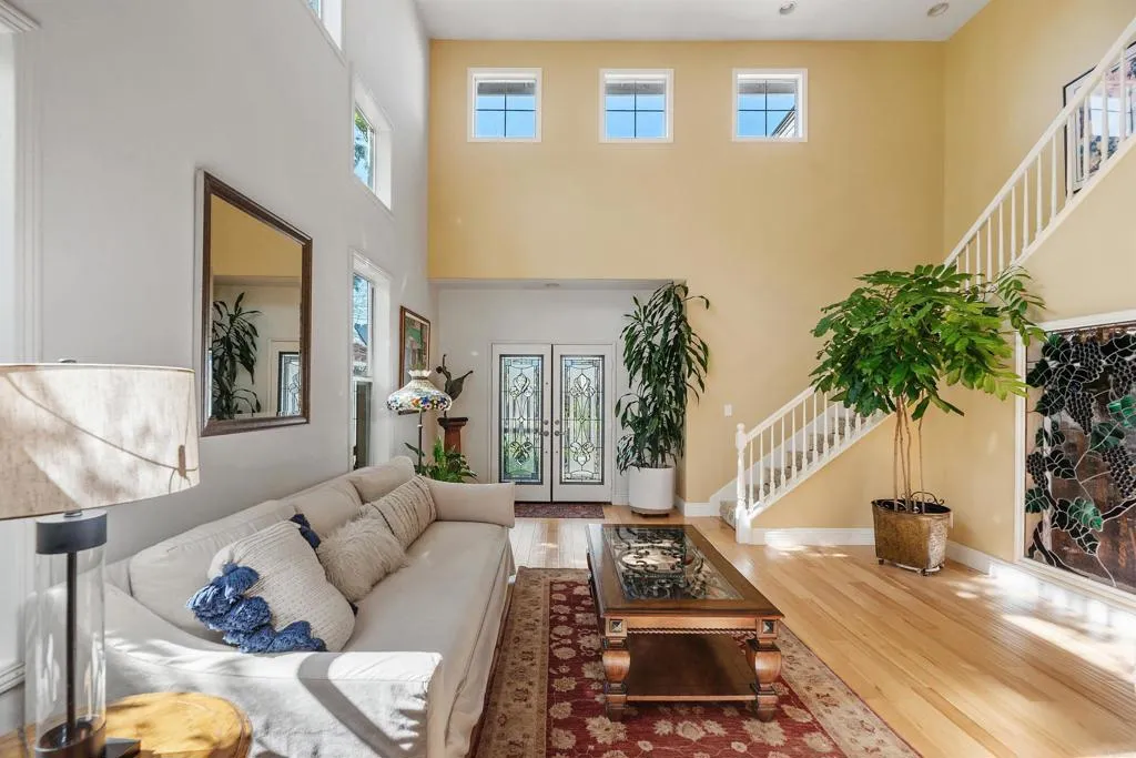https://cdn.realtyfeed.com/cdn/127/306645687/f4b4a61fc824ec1d4c9e2cb17e23694e.webp