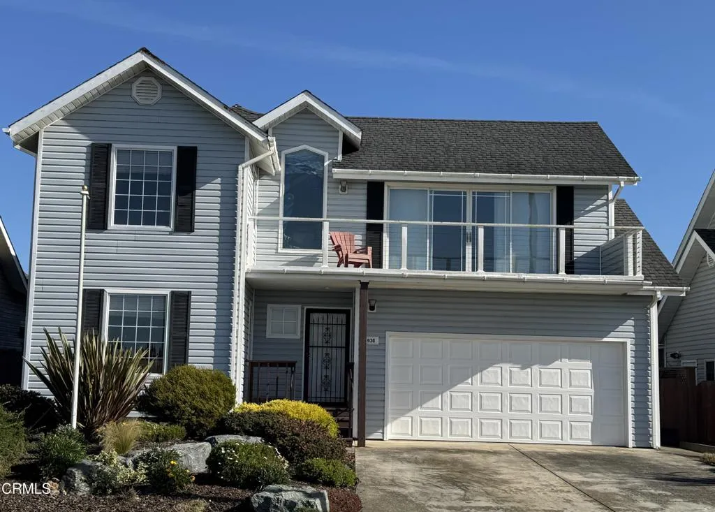 930 Glass Beach Drive, Fort Bragg, CA 95437