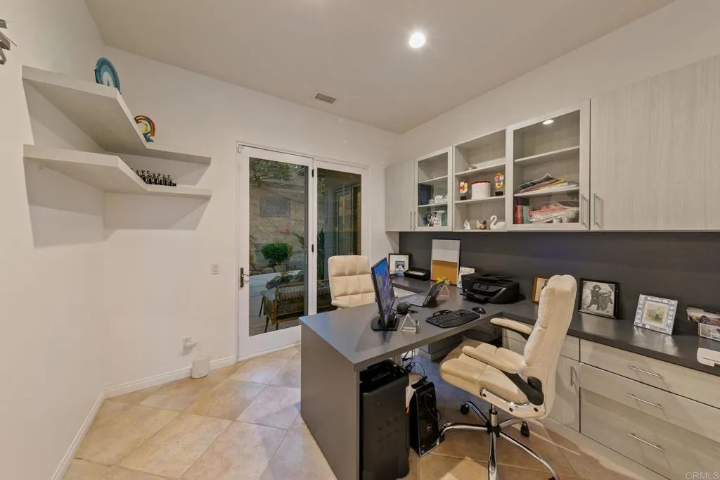 https://cdn.realtyfeed.com/cdn/127/306645713/0a0d80ae75f2437aacbc50d60618264e.webp