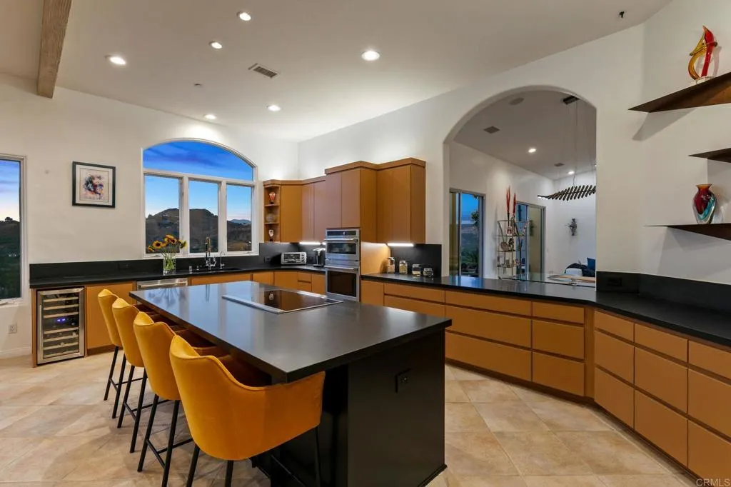 https://cdn.realtyfeed.com/cdn/127/306645713/1410b6351b91b6dde6433d14312ada69.webp