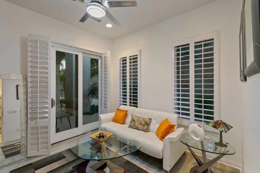 https://cdn.realtyfeed.com/cdn/127/306645713/7c20f9c692520b5b4766752f2c981204.webp