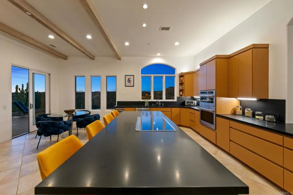 https://cdn.realtyfeed.com/cdn/127/306645713/9a8314c4b0436b3bc70d3c1383264c72.webp