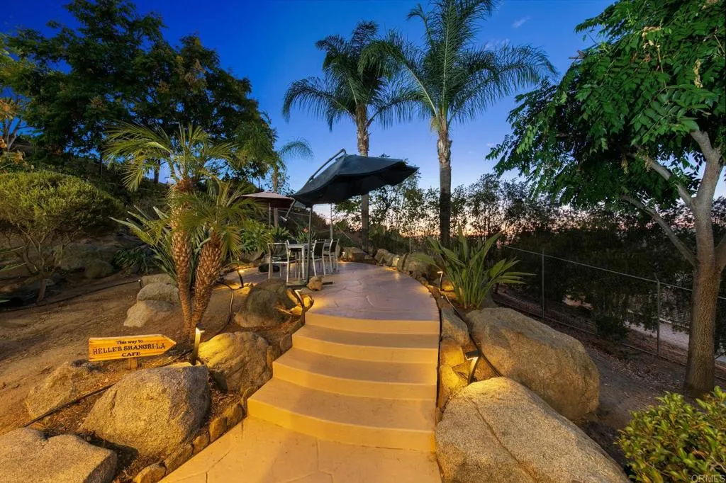https://cdn.realtyfeed.com/cdn/127/306645713/cc76f3f0294fa93d45c02962ca27c9d6.webp