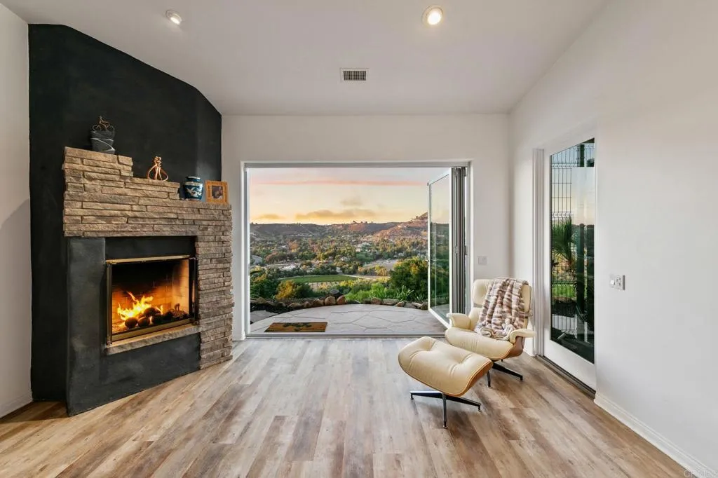 https://cdn.realtyfeed.com/cdn/127/306645713/da82781013966382477db4272fb33349.webp