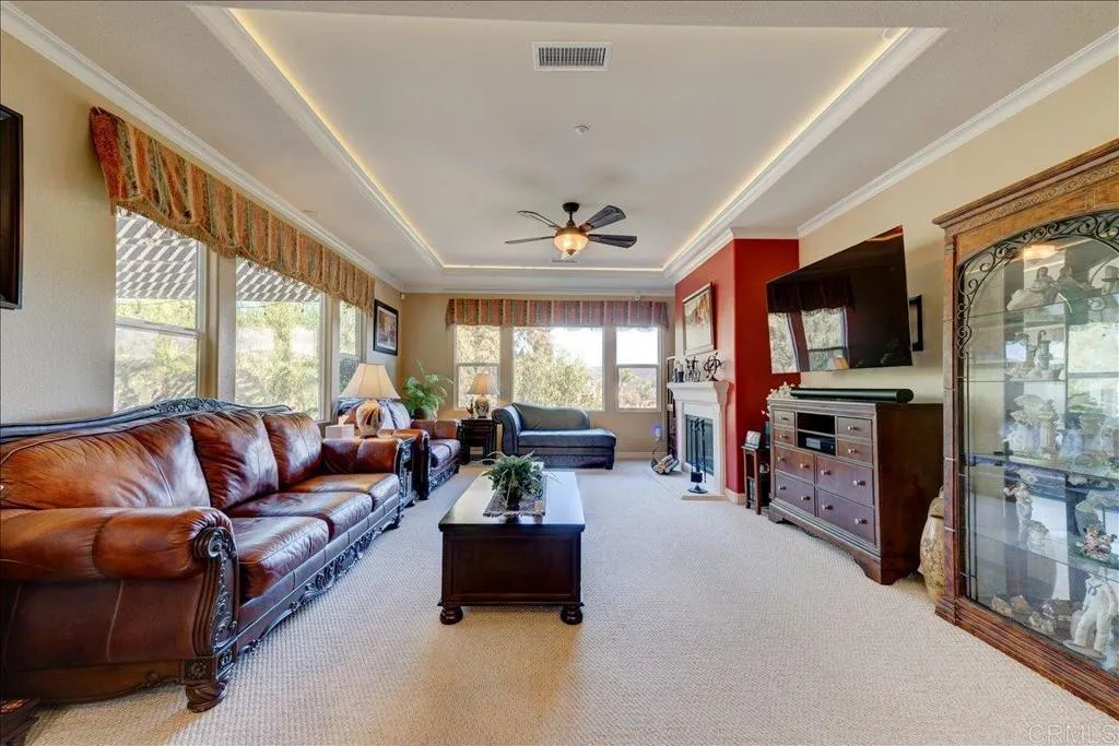 https://cdn.realtyfeed.com/cdn/127/306645718/6b9db3050db39c261e28d02daf618569.webp