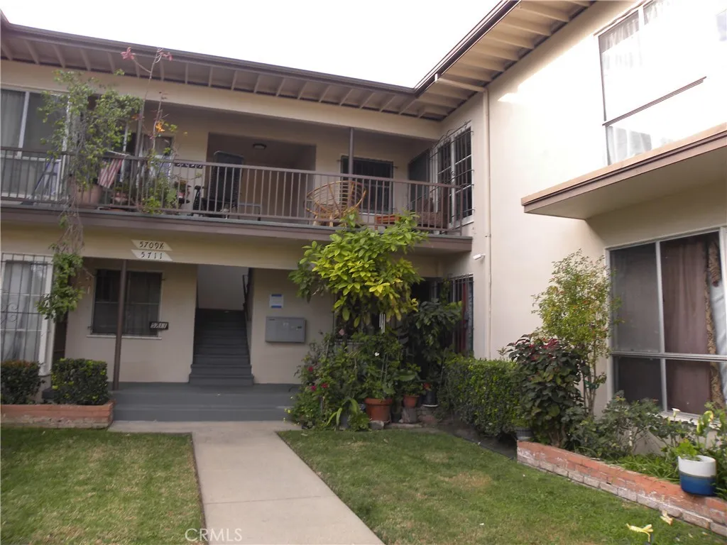 5709 Clemson, Los Angeles, CA, 90016