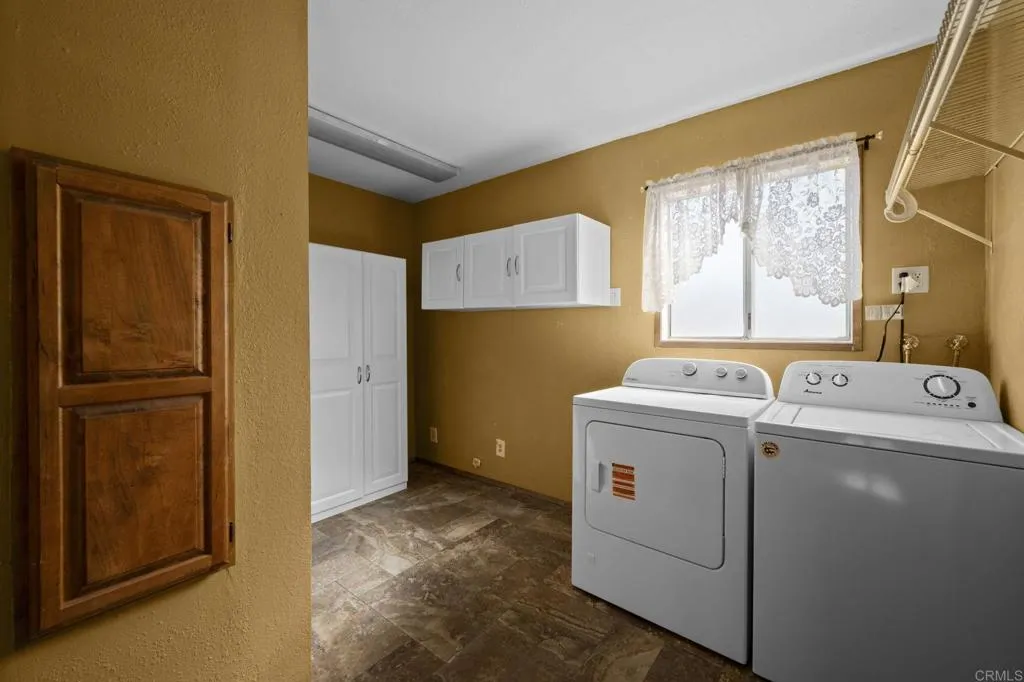 https://cdn.realtyfeed.com/cdn/127/306645787/41f3ebe2303d355939103466b370b5c8.webp