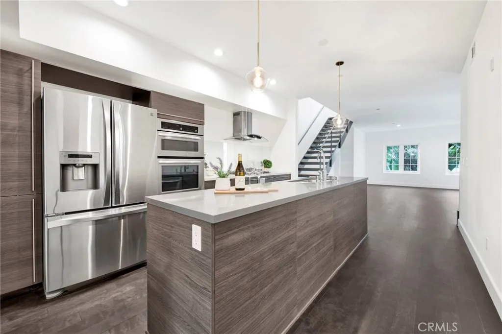 1250 N Harper Unit 303, West Hollywood, CA 90046 - Photo 3 of 23, West Hollywood, CA