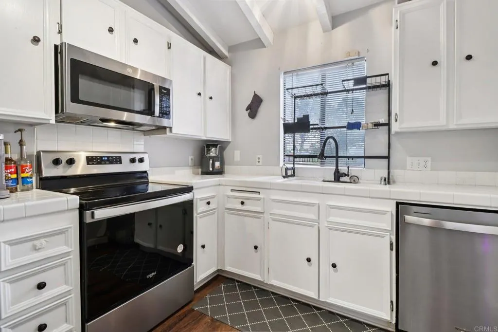 https://cdn.realtyfeed.com/cdn/127/306645824/336a7af9f975f8fa59067a145eb94c9a.webp