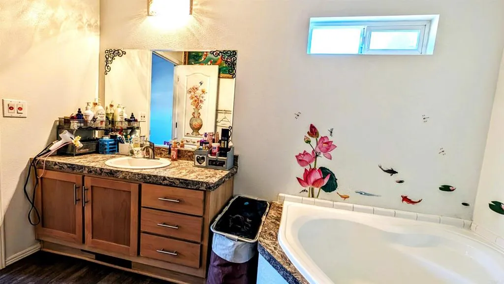 https://cdn.realtyfeed.com/cdn/127/306646019/07012a484fbcd9d275ff86afc2b9f7f7.webp