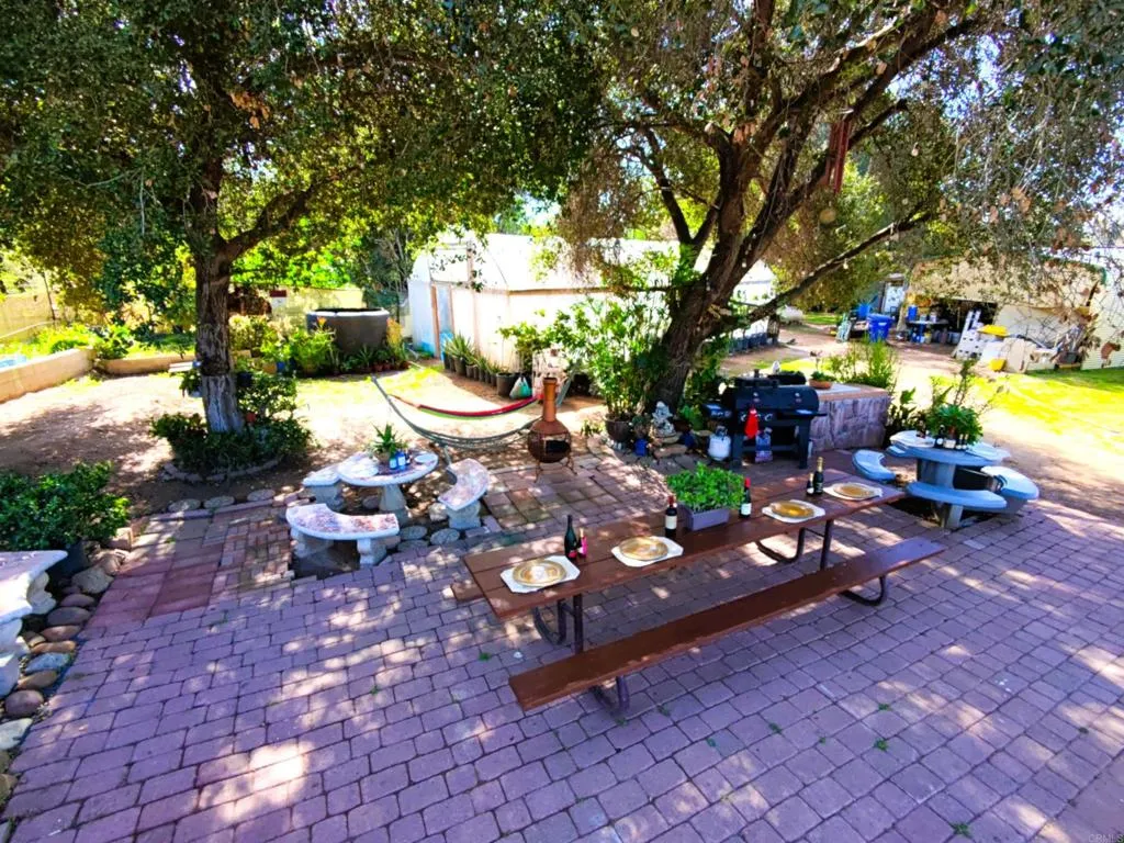 https://cdn.realtyfeed.com/cdn/127/306646019/50ac98d6a8cfeea5d37ead617f505d01.webp