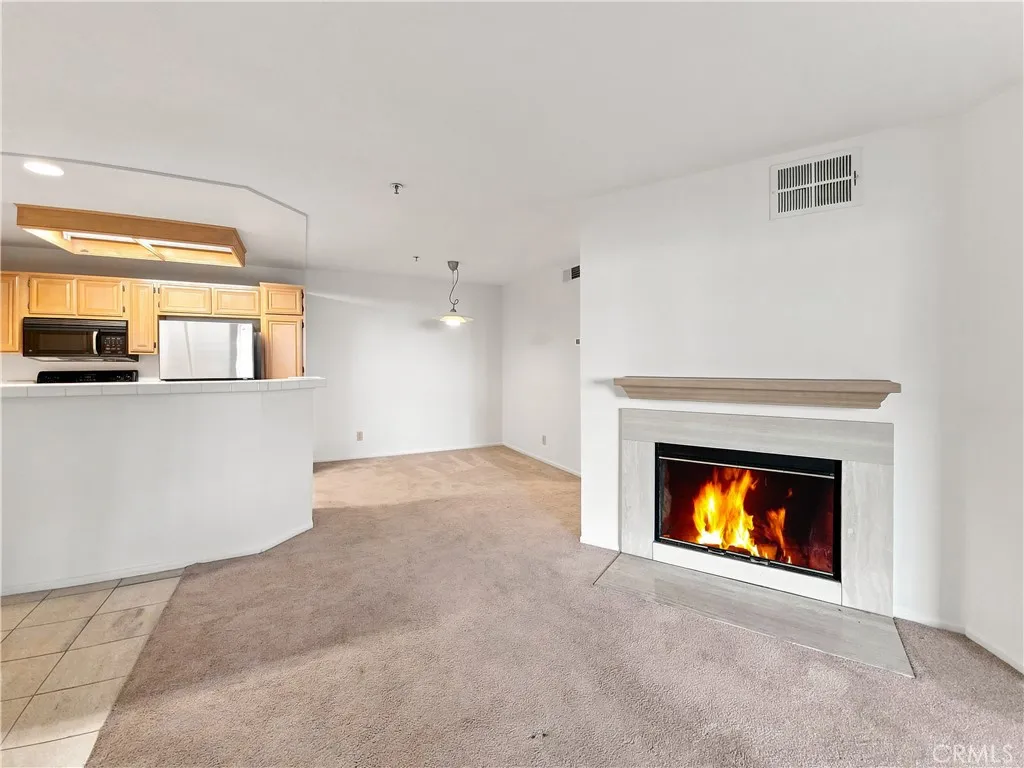 5728 Oak Bend Lane Unit 202, Oak Park, CA 91377 - Photo 3 of 25, Oak Park, CA