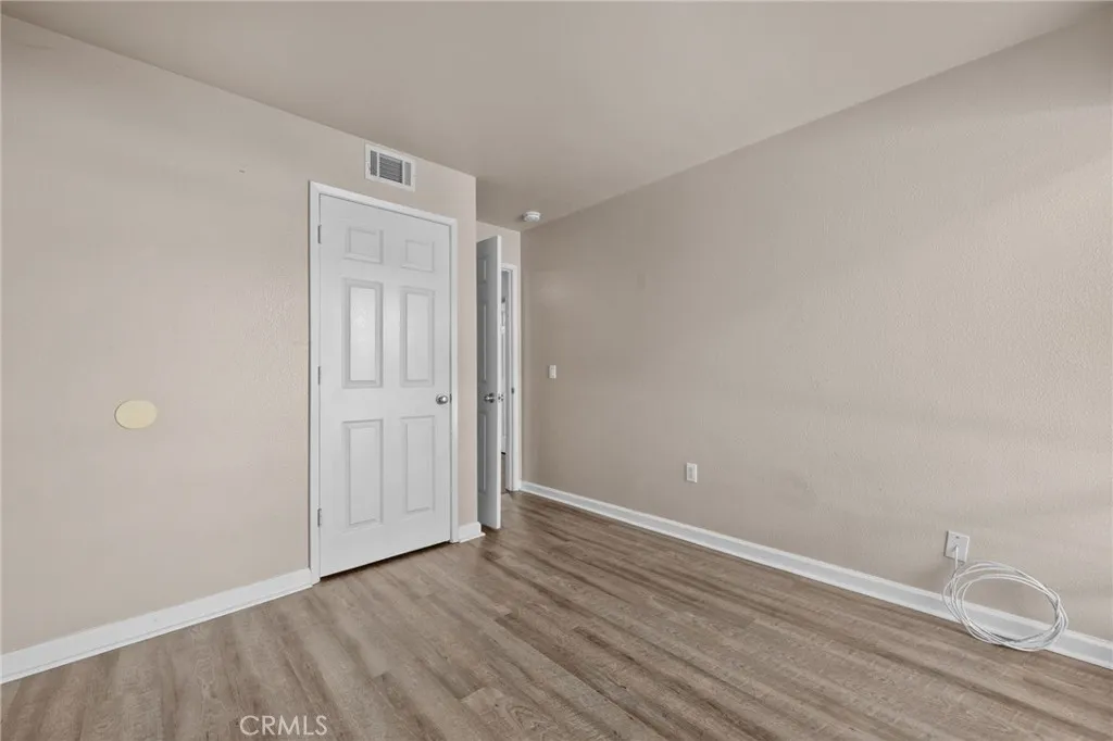 https://cdn.realtyfeed.com/cdn/127/306646030/712cd283e439f0f014352500fb335fc1.webp