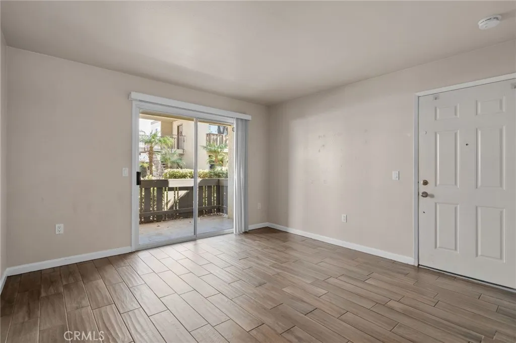 https://cdn.realtyfeed.com/cdn/127/306646030/caf77416eb3fde74724b9711a9dd36ca.webp