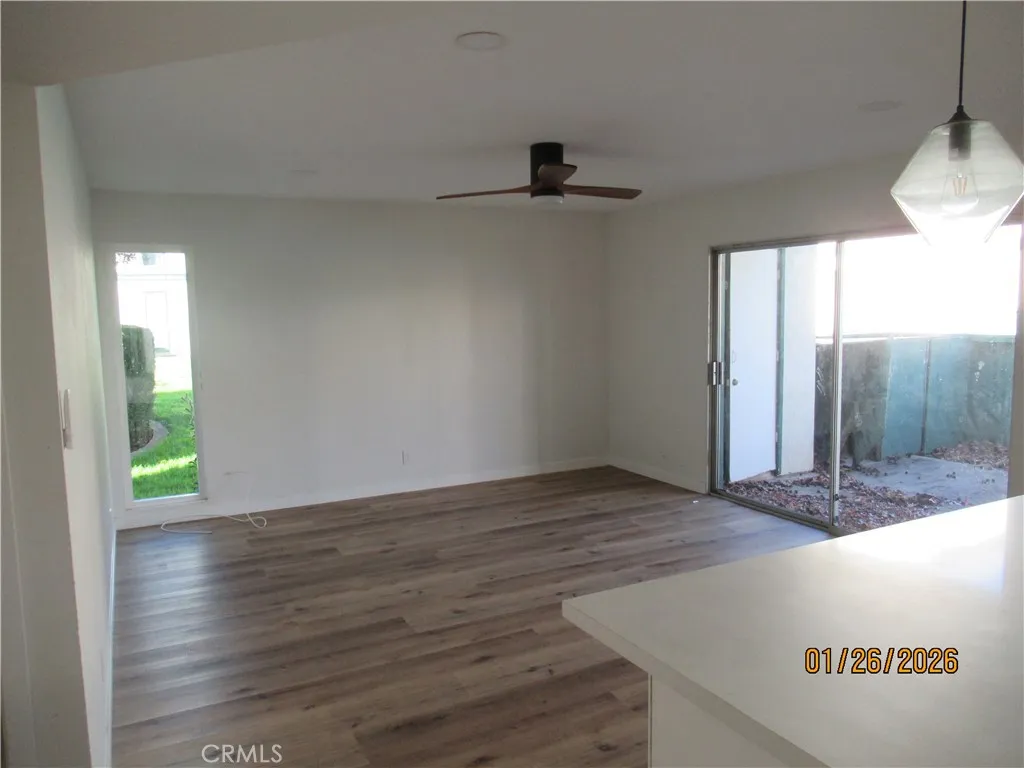 Photo #8: SW26035895 Listing: Photo #8