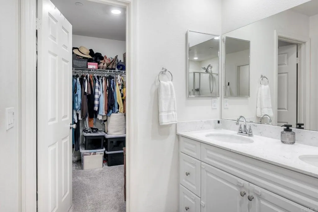 https://cdn.realtyfeed.com/cdn/127/306646040/23c05057841e308e11cf166298489cb3.webp
