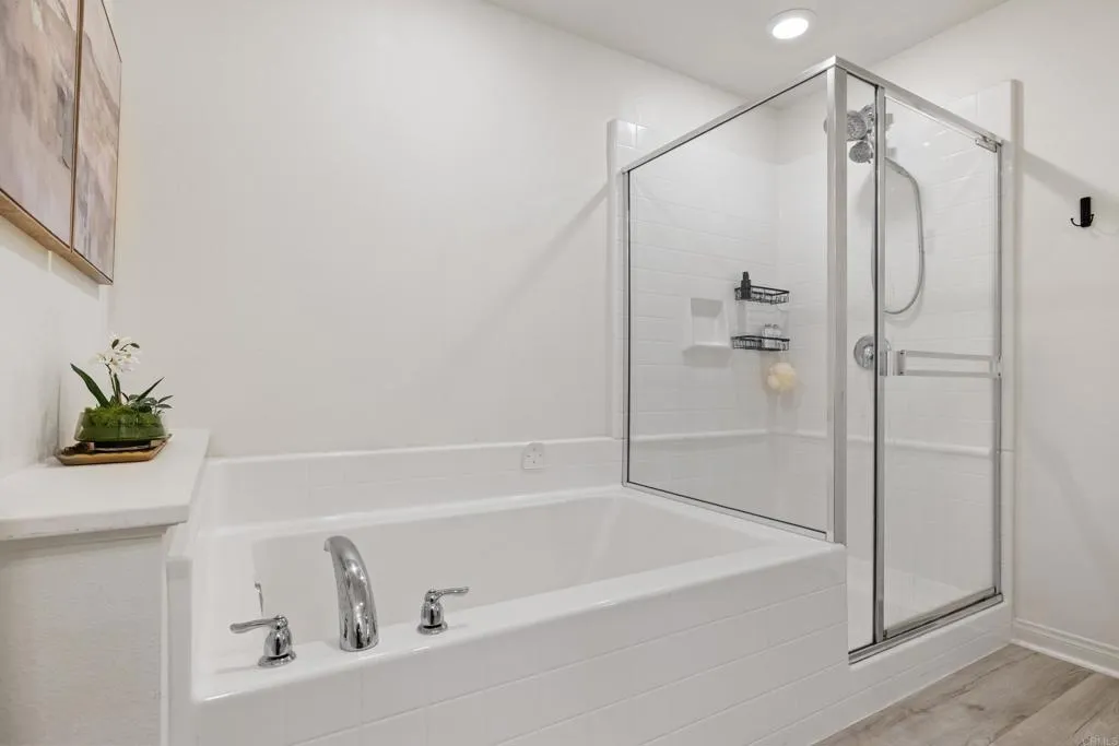 https://cdn.realtyfeed.com/cdn/127/306646040/74cb11299c15e7da7ef5575e0224b415.webp